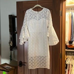 Paid 400 pluse great condition white lining bell sleeve milky dress runs small